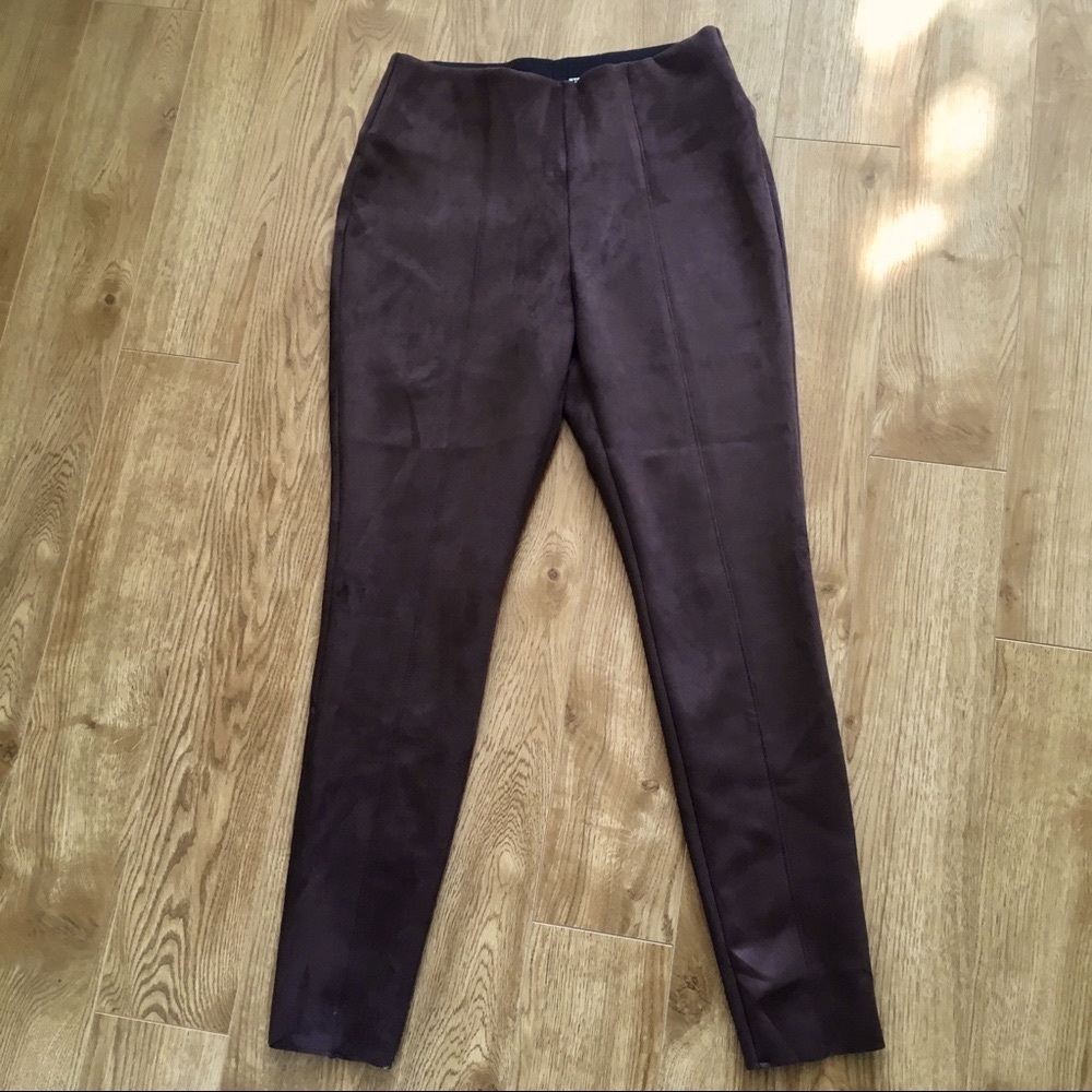 NYGARD LUXE "Suede Look"  Women’s Body Shaping Leggings in Chocolate.